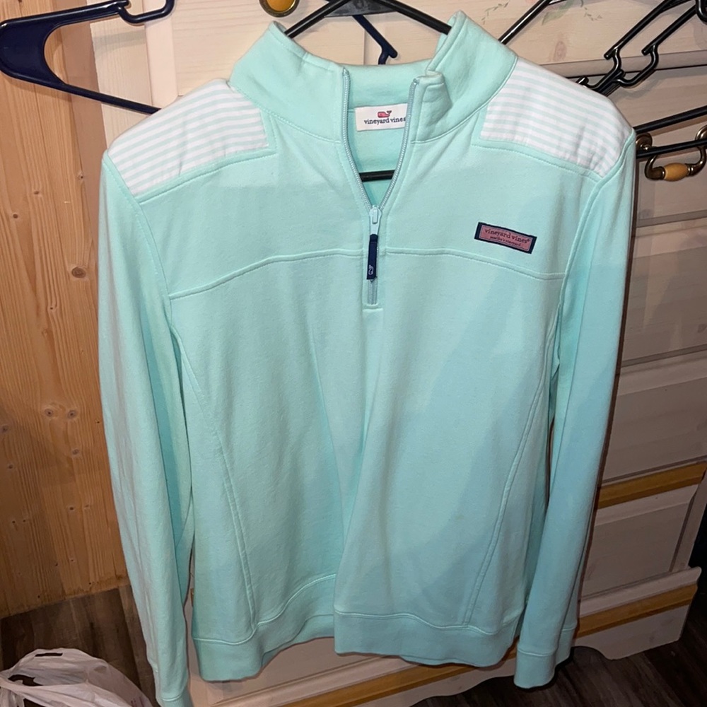 Vineyard vines